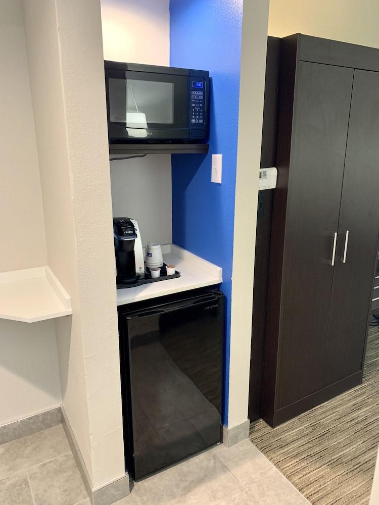 Holiday Inn Express & Suites Longview North By Ihg Екстериор снимка